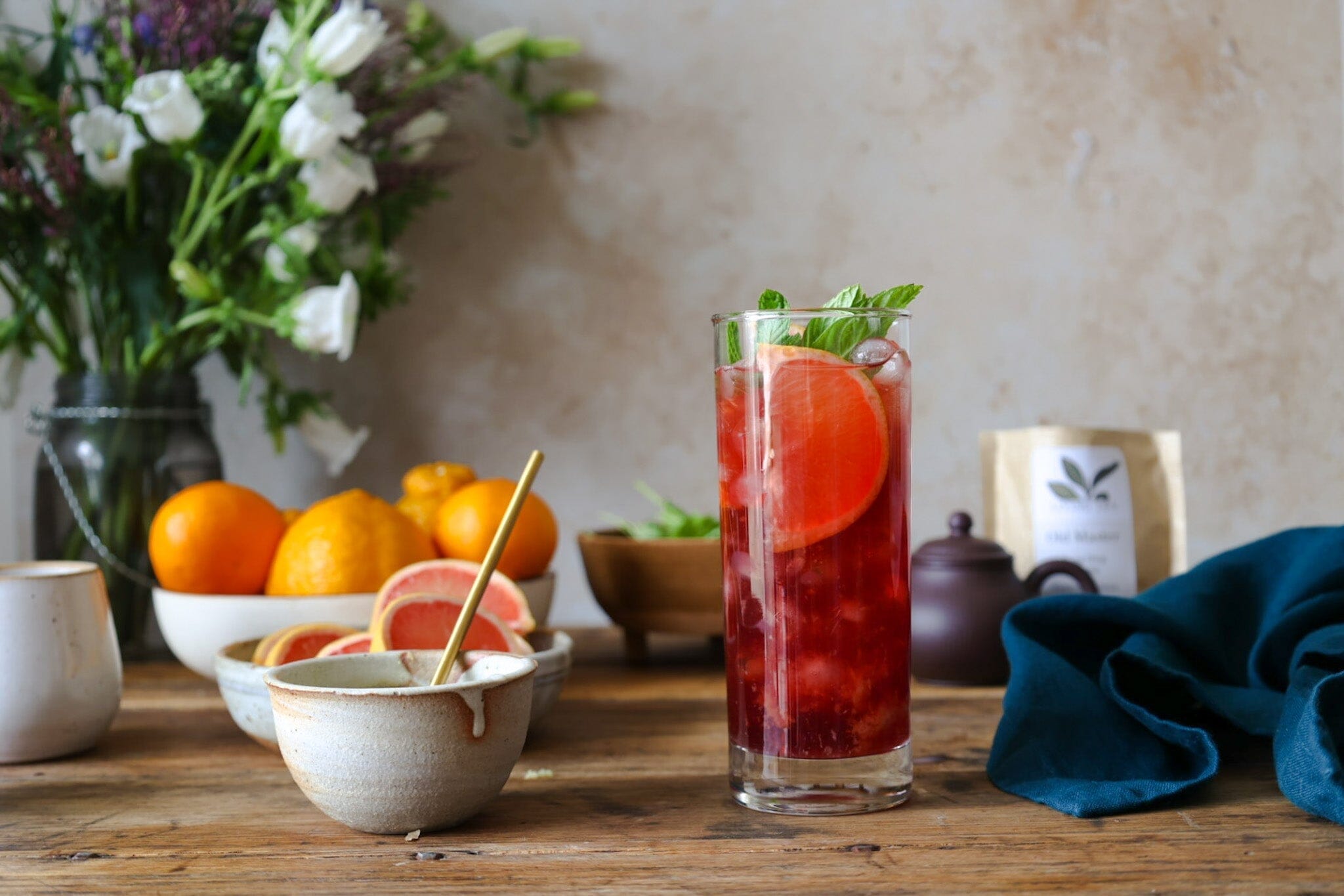 A Bright Moment in a Glass: Oolong Citrus Mocktail