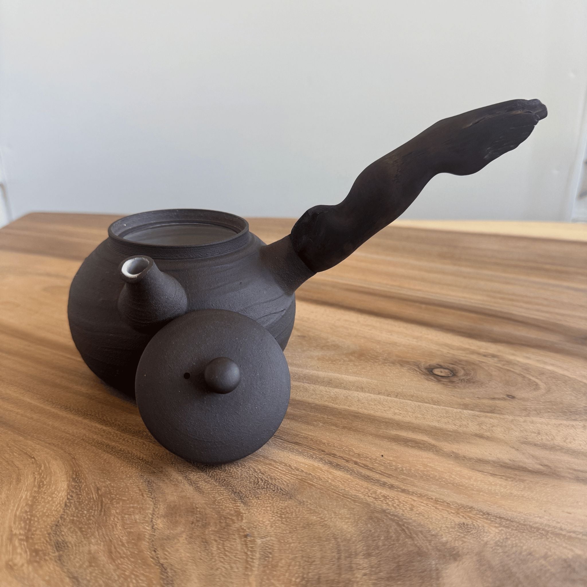 Charcoal - Wood Sidehandle Teapot + Tea Bowls Set